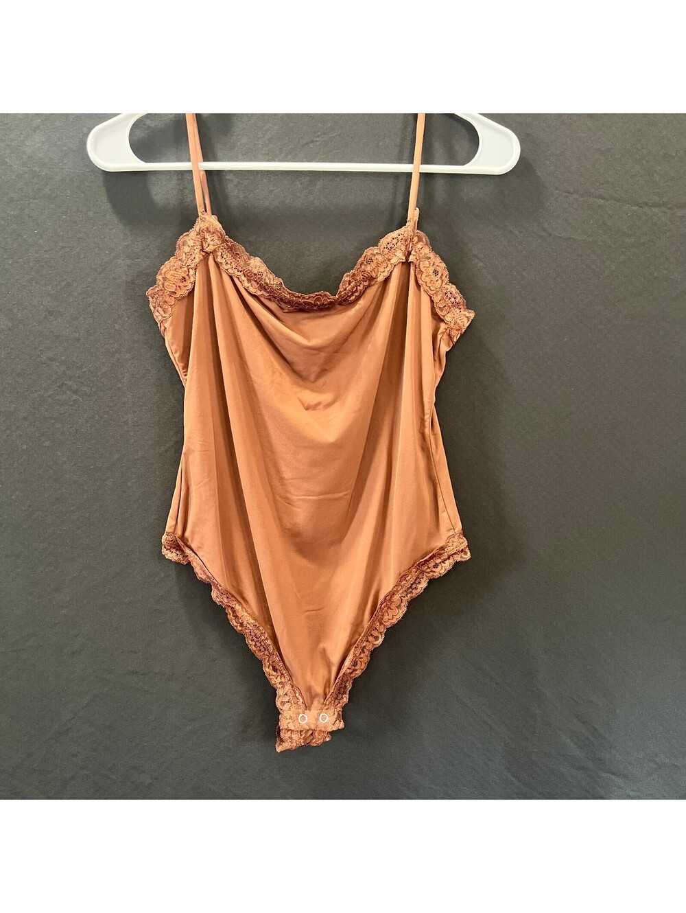 NWT REORIA Women Small Brown Lace Trim Cami Thong Bodysuit Y2K